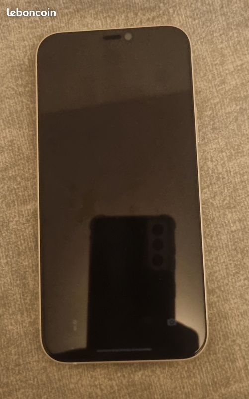 Iphone 12 (image 3)