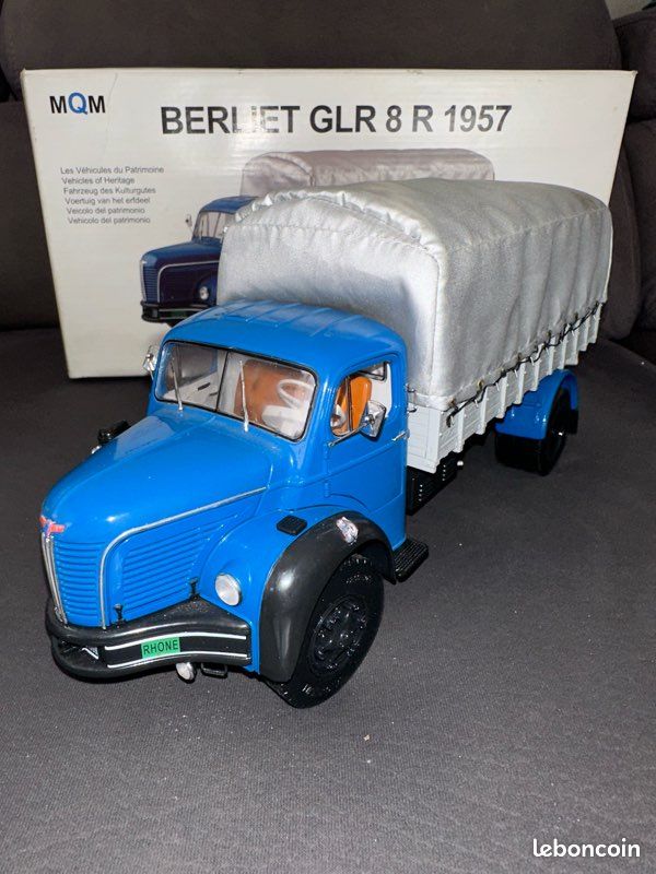 MAQMADON Rèf 4312 Berliet GLR 8 R Camion Citerne Total