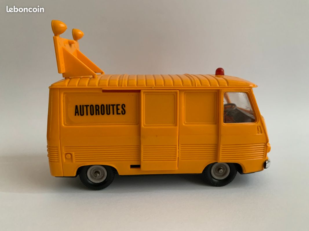 Norev 1/43 472004 Peugeot J7 Cycles Peugeot 1966 | Achetez sur