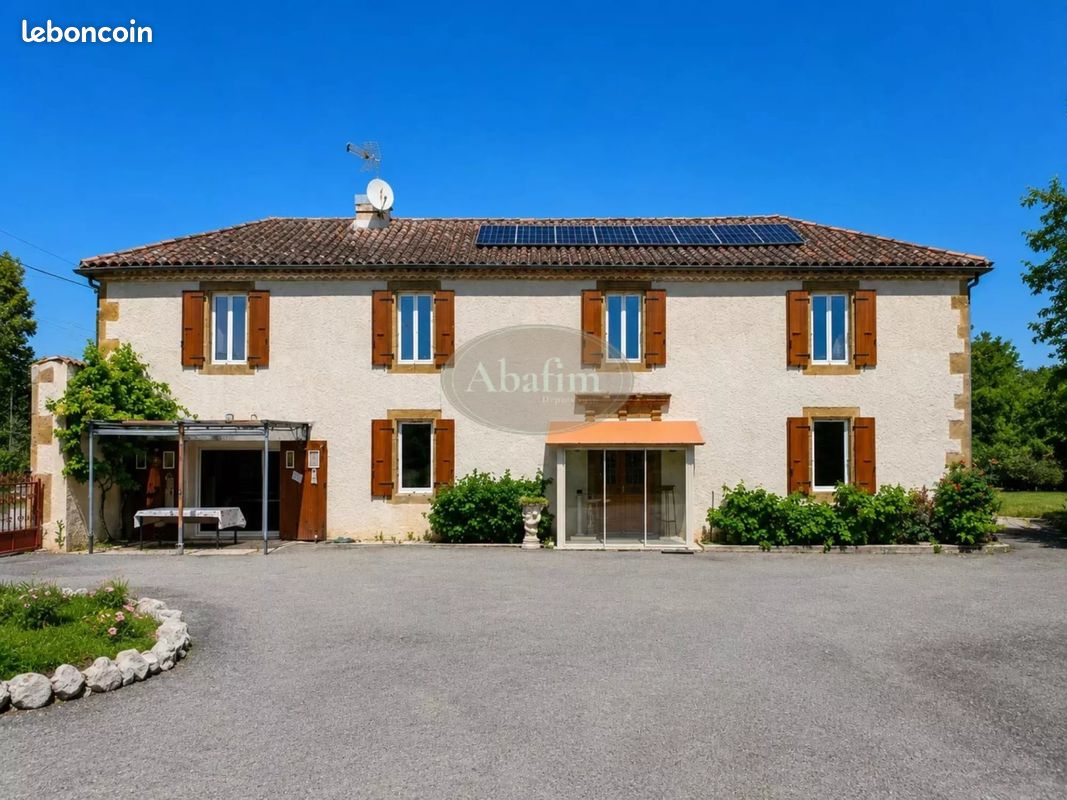 Maison 6 pièces 231 m² · à Masseube · 231 m² · 301 000 €