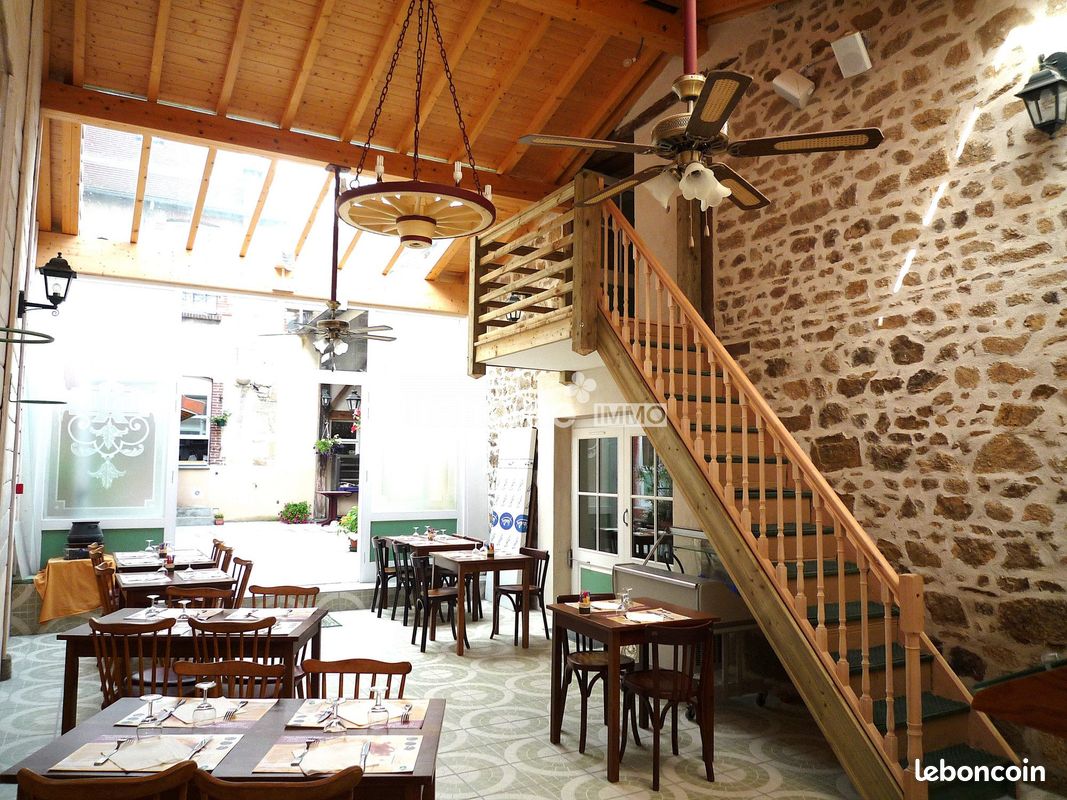 Immeuble 660 m² · à Felletin · 660 m² · 630 000 €