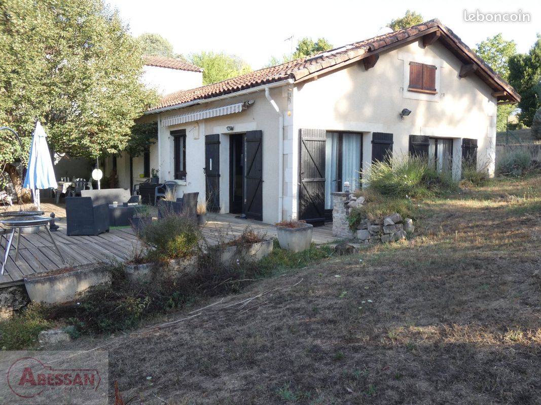 Maison 9 pièces 200 m² · à Laguépie · 200 m² · 212 000 €