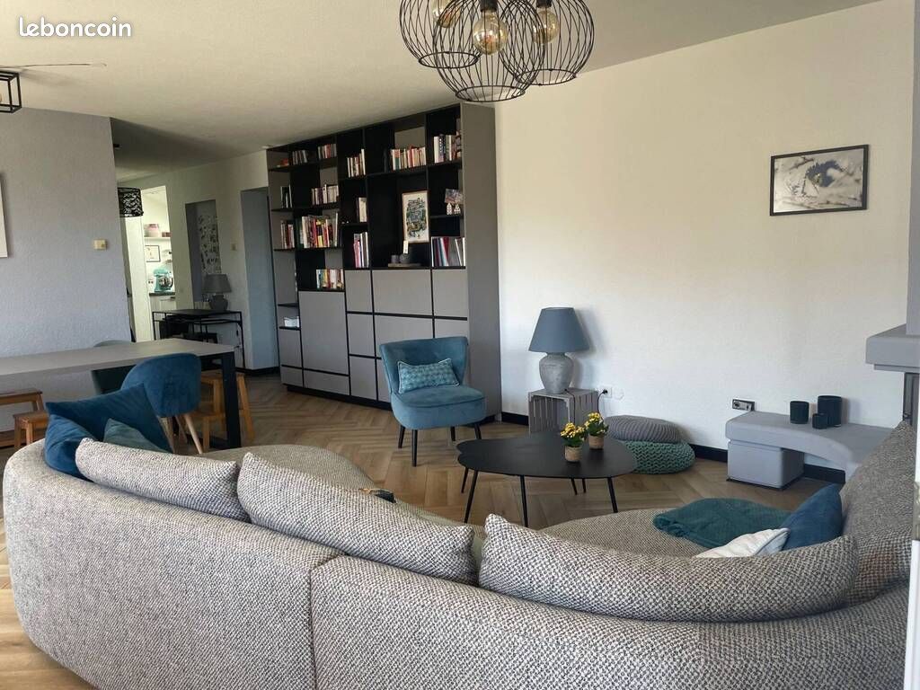 Appartement 6 pièces 151 m² · à Divonne-les-Bains · 151 m² · 2 980 €/mois
