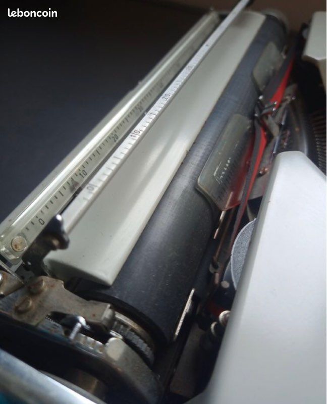 Machine à écrire Olympia (image 15)
