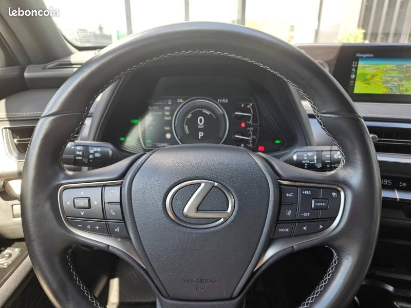 Lexus UX 250h 2WD Luxe Plus MY22 (image 10)