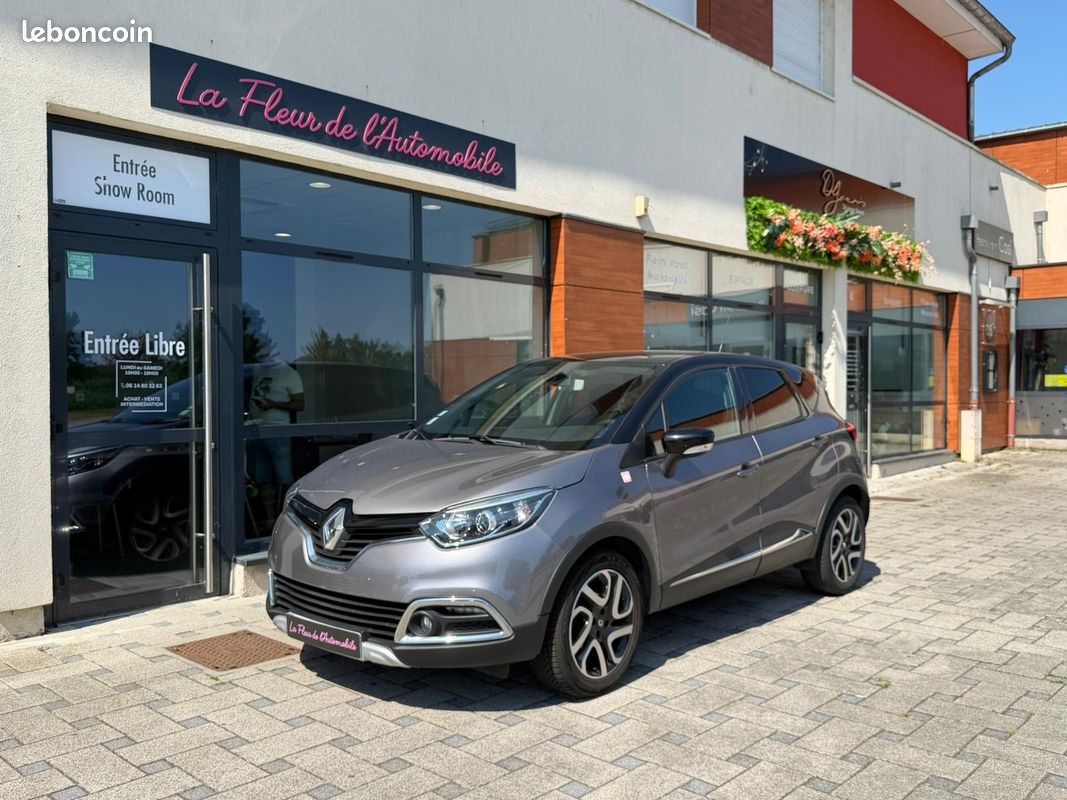 RENAULT CAPTUR TCe 90 Energy SS eco² SL Helly Hansen - REGULATEUR DE VITESSE / RADAR AR/ CAMERA DE RECUL (image 7)