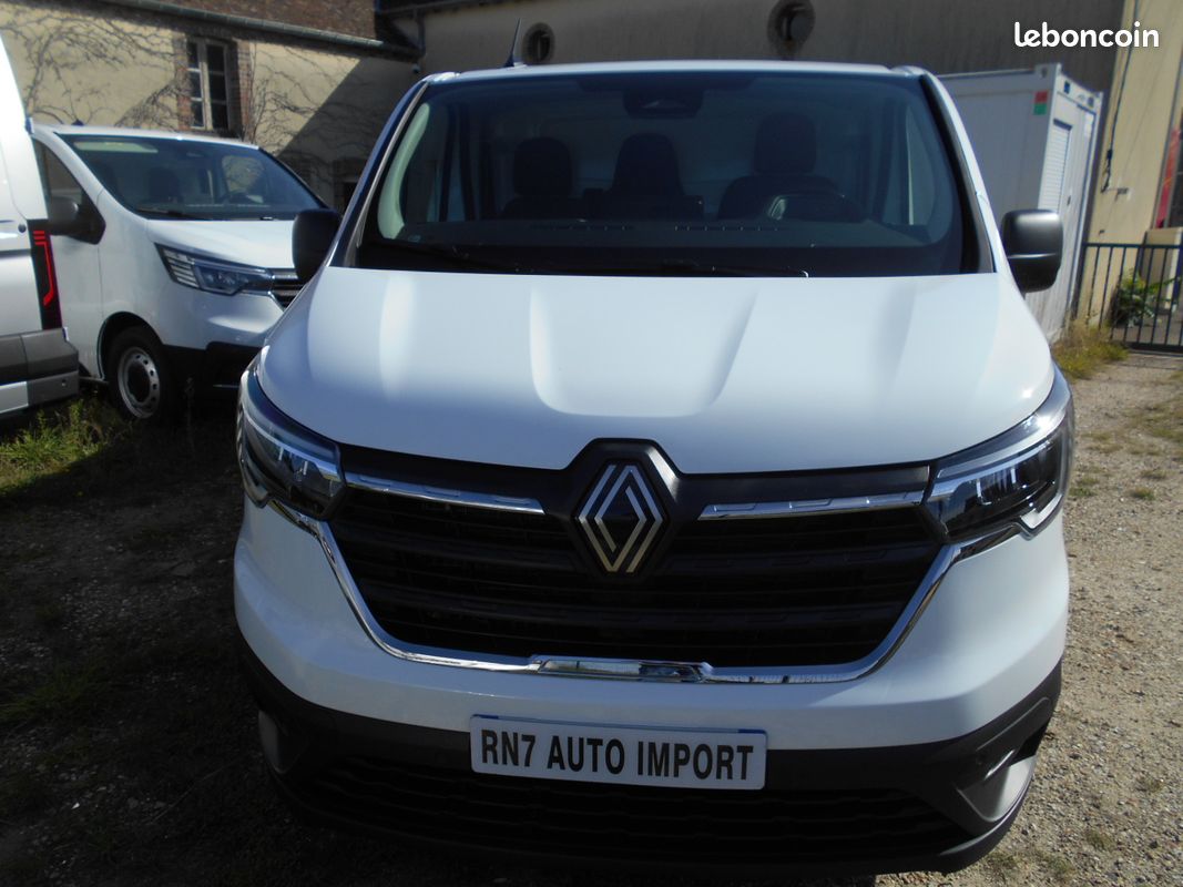 RENAULT TRAFIC NEUF L1H1 2.0 Blue DCi 150cv bvm6 3.0 T. ADVANCE STOCK à 23 917 HT (image 1)