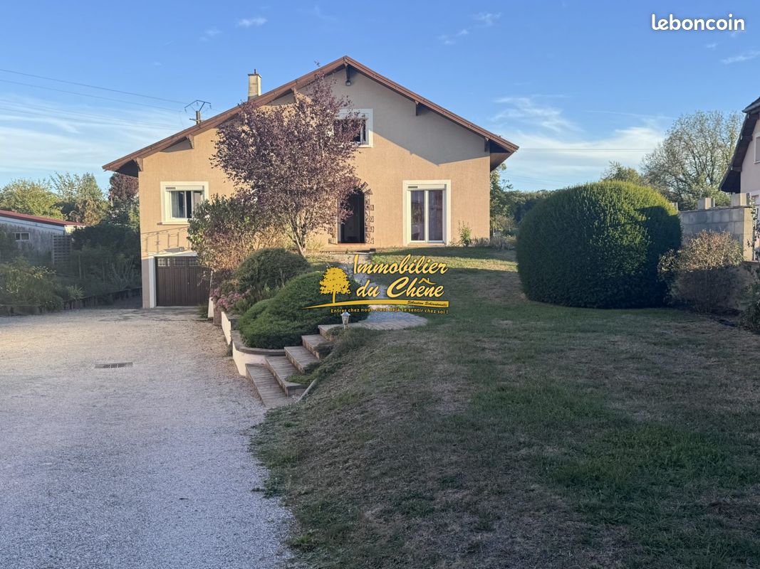 Maison 7 pièces 142 m² · à Saint-Sauveur · 142 m² · 220 500 €