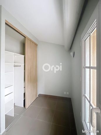https://img.leboncoin.fr/api/v1/lbcpb1/images/0b/52/5d/0b525dfaee33b16408a83e415a58241f24134f43.jpg?rule=ad-image