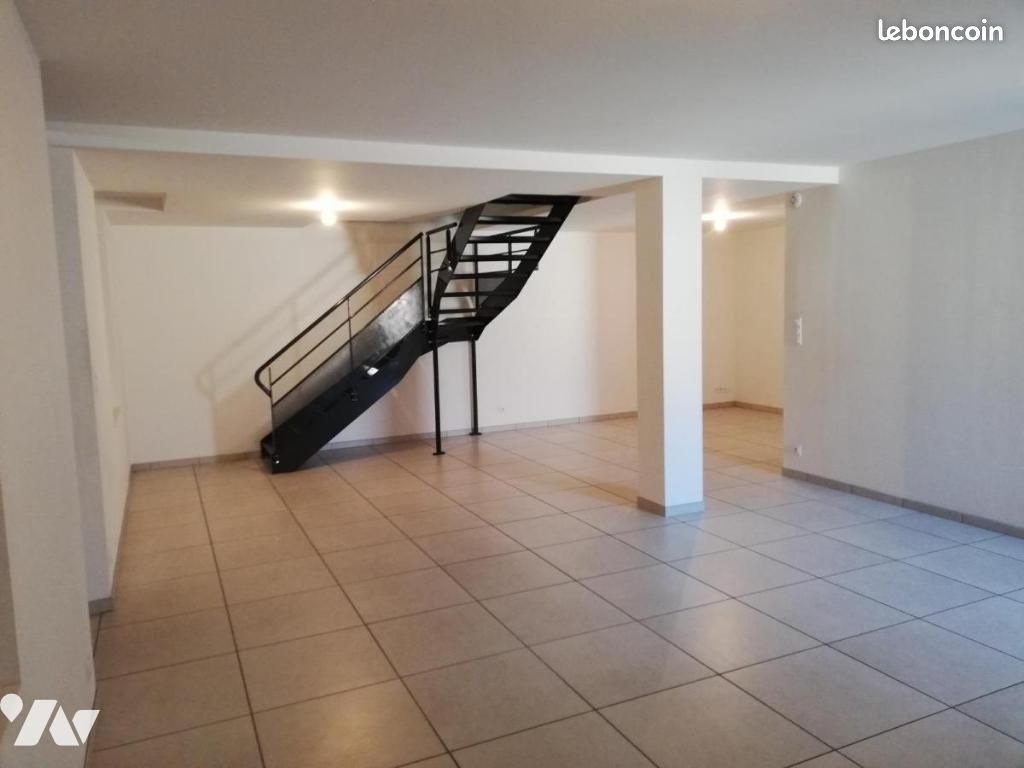 Maison 4 pièces 123 m² · à Sarras · 123 m² · 870 €/mois