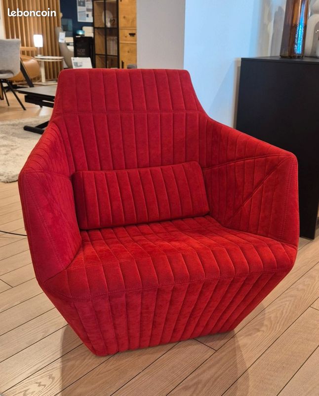 Fauteuil avec pouf facett bouroulec (image 1)