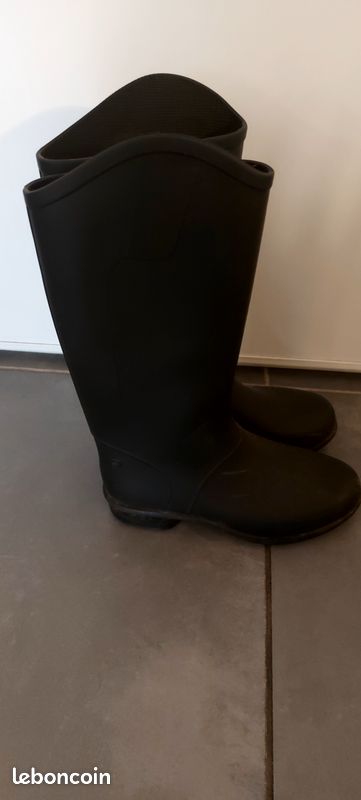 Bottes 31/32 et chaps d'equitation - Sport & Plein air