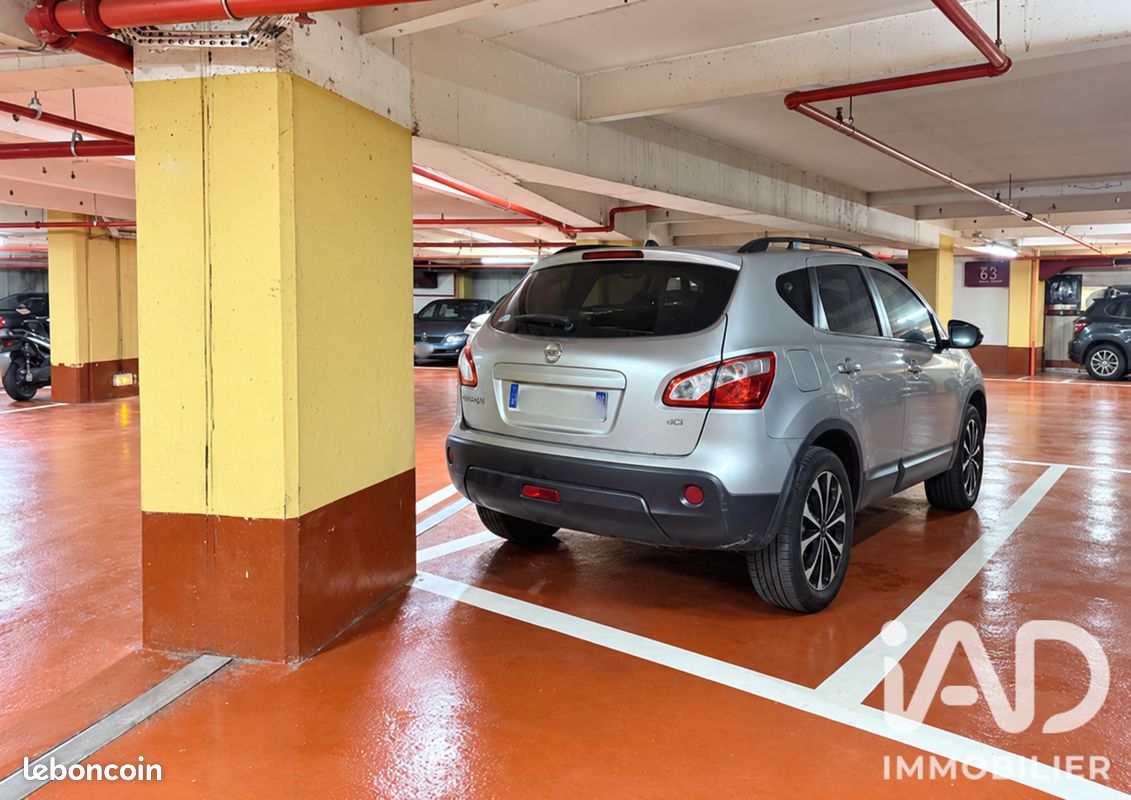 Parking 11 m² · à Paris · 11 m² · 27 000 €