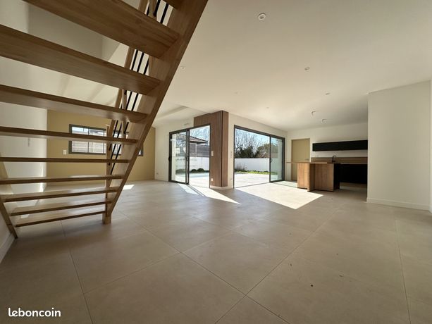 Maison 7 pièces 158 m²