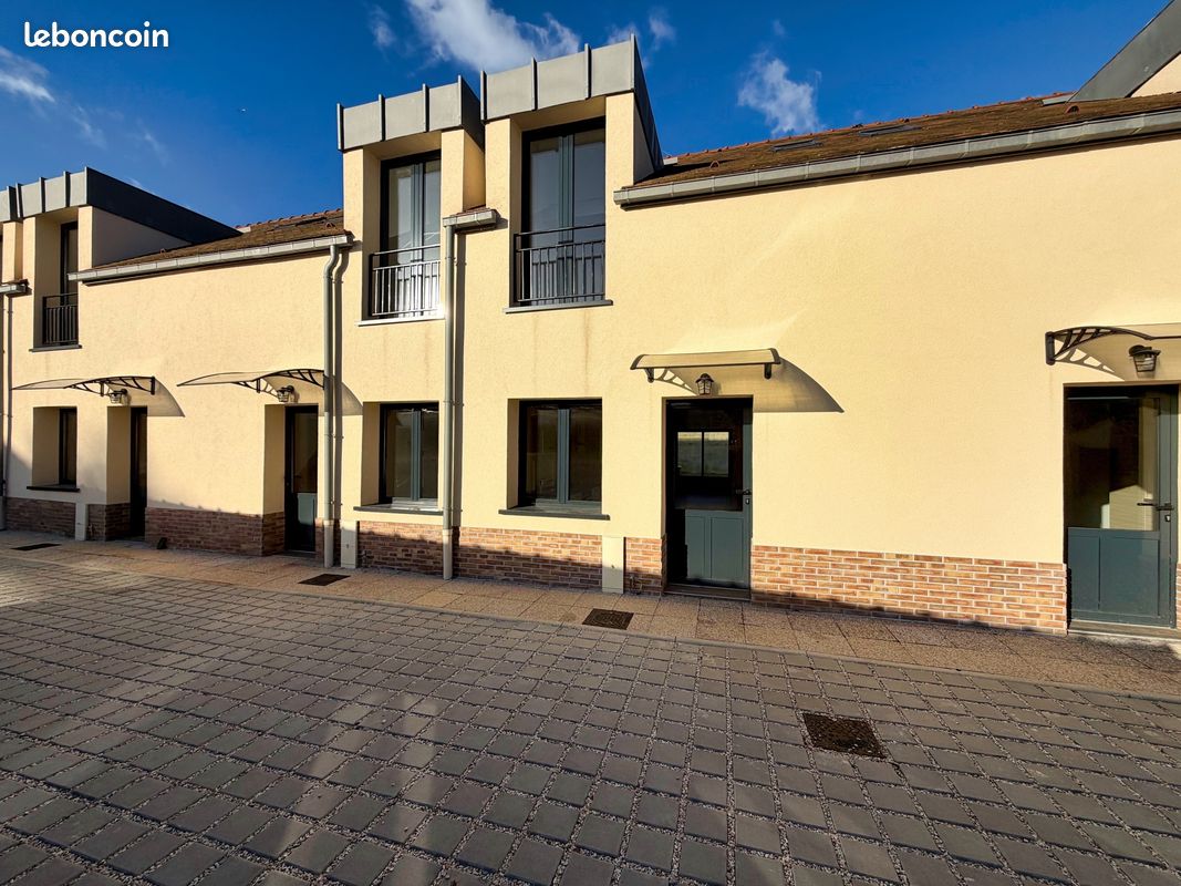 Maison 4 pièces 76 m² · à Réau · 76 m² · 240 000 €