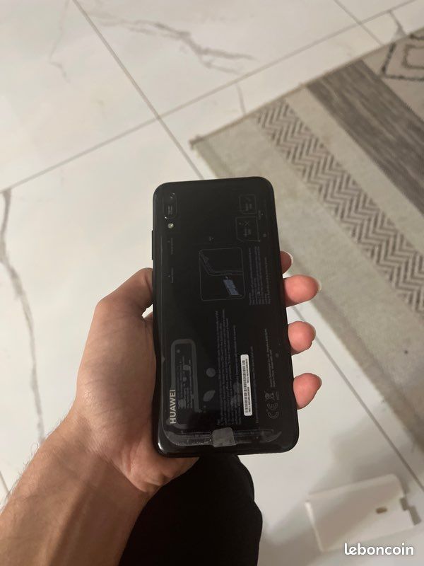 Huawei Y6 2019 (image 2)