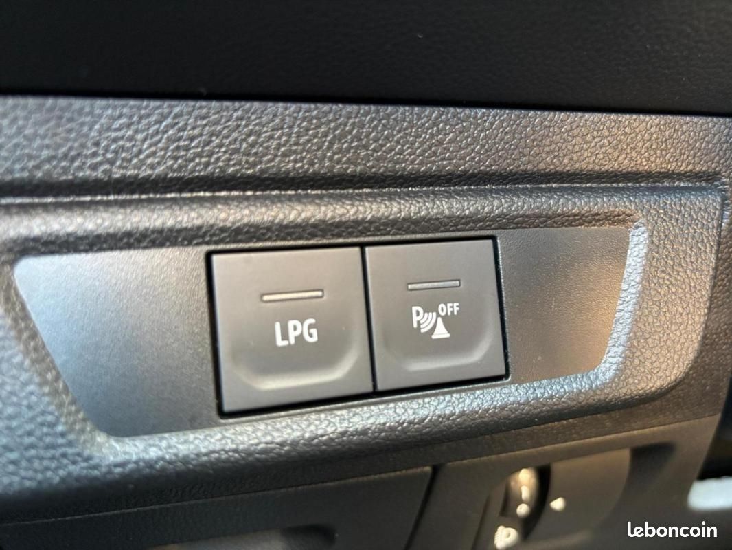 Dacia Sandero ECO-G 100 Expression (image 24)