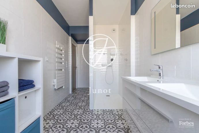 Appartement 5 pièces 155 m² — 12