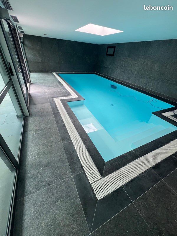 Maison 8 pièces 260 m² · à Ostwald · 260 m² · 1 092 000 €