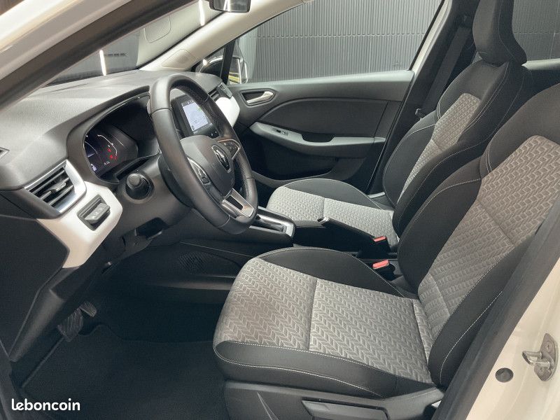 Renault CLIO V 1.6 E-TECH HYBRIDE 145CH EQUILIBRE (image 5)