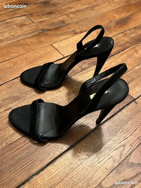 Sandales Talons Noirs à Lanières - Taille UK 4 (Pointure 37) - Marque Koi Couture Occasion