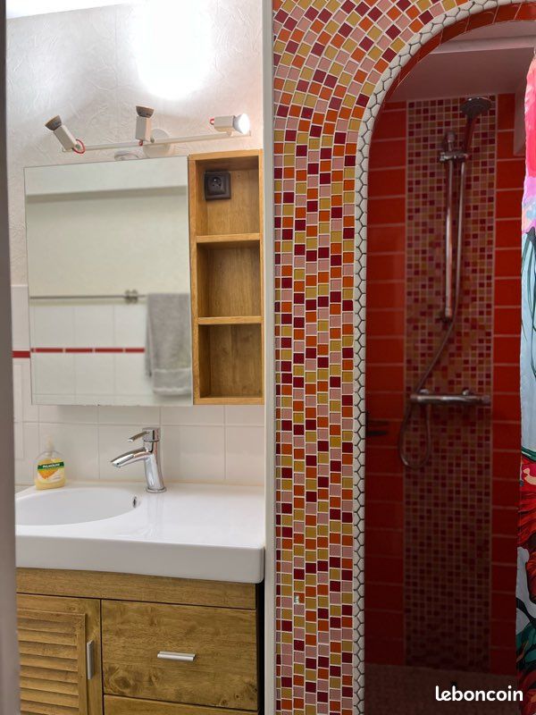 Appartement 1 pièce 30 m² · à Nîmes · 30 m² · 600 €