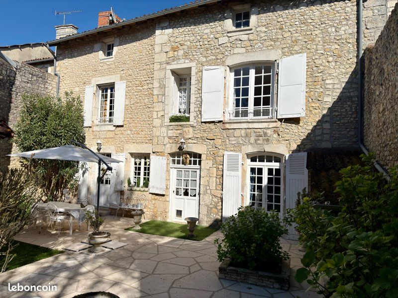 Maison 9 pièces 228 m² · à Chauvigny · 228 m² · 266 900 €