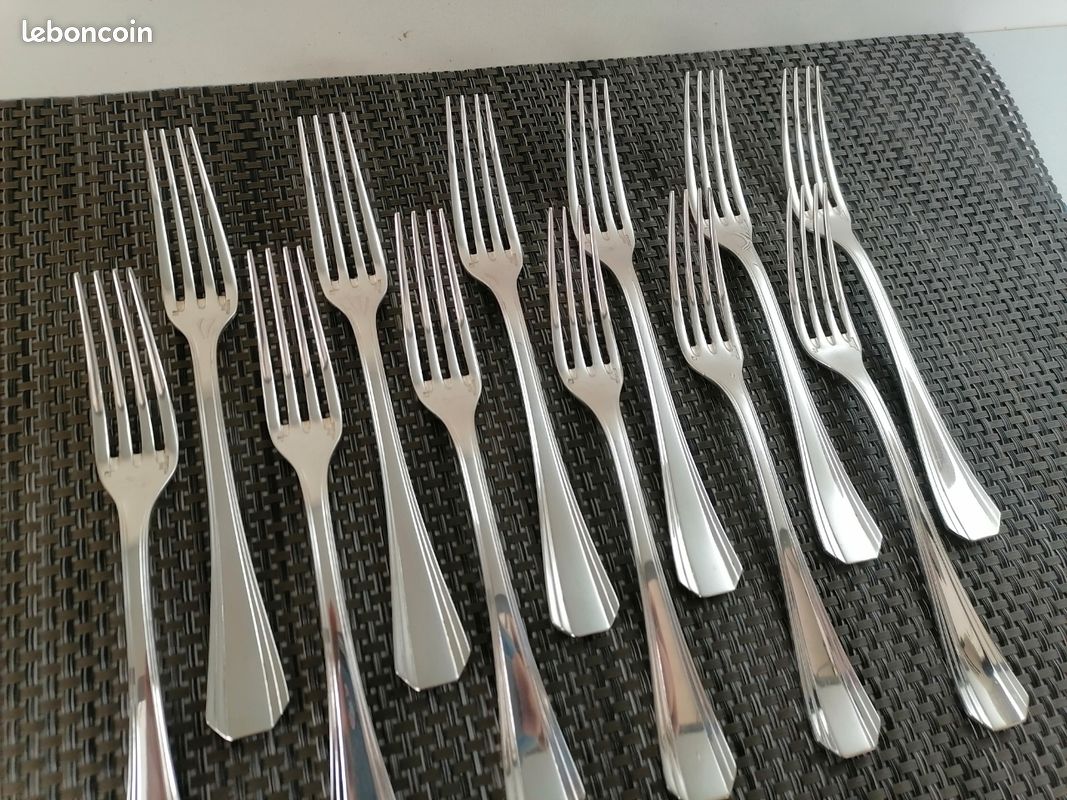 FOURCHETTE DE TABLE En Metal Argente Modele Boreal Art Deco Christofle EUR 10,00 - FR