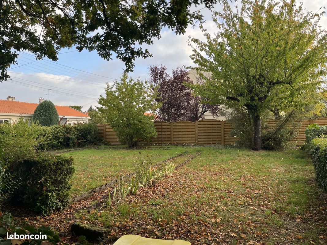 Terrain à bâtir de 285 m² à REZE (44) · à Rezé · 106 000 €