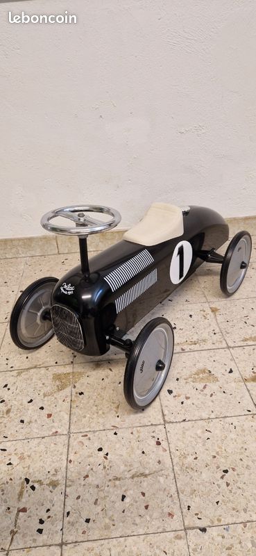 Vilac Évocation 1/18 - Voiture Américaine Futuriste 1956 - Jaune Et Noire (Occasion)