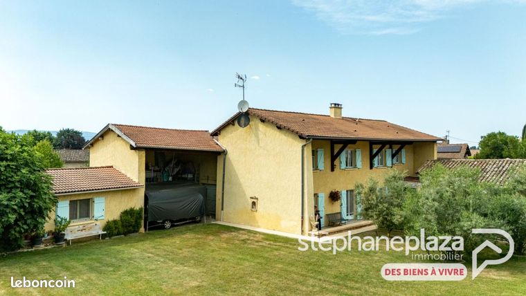 Maison 8 pièces 163 m²