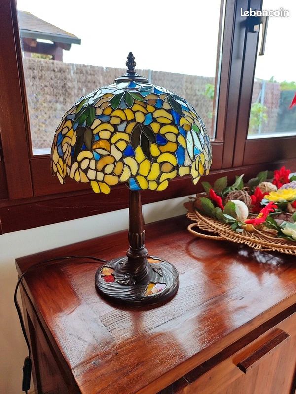 Lampe Tiffany d’auteur signée (1993/1997) – Base sculpturale exceptionnelle (image 10)
