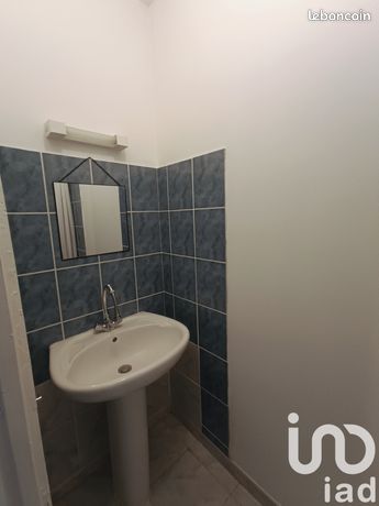 https://img.leboncoin.fr/api/v1/lbcpb1/images/0b/66/68/0b66682b7eeea059cbad34c44d2e72c4bca76eca.jpg?rule=ad-image