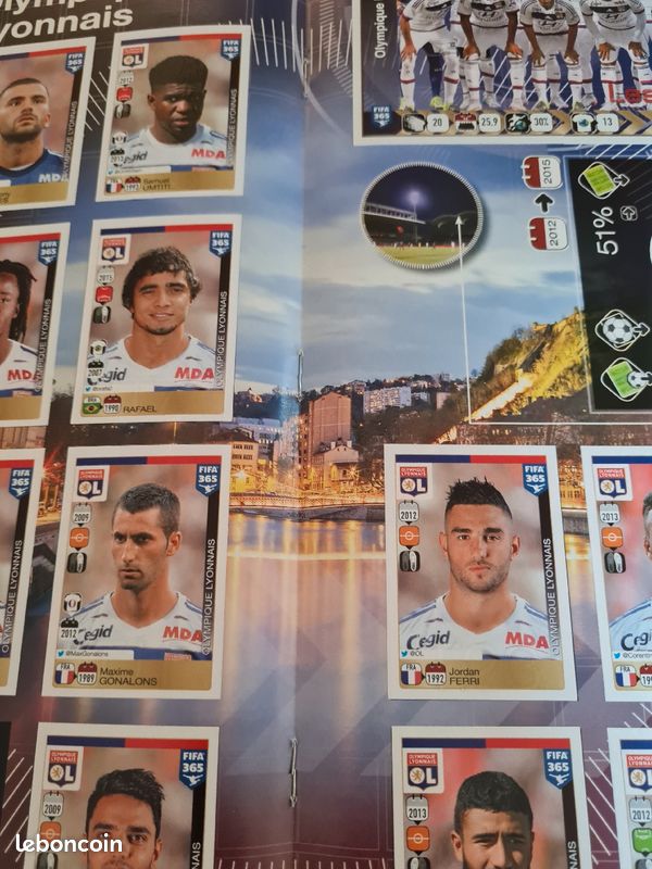 Album panini FIFA 365 2016 complet en très bon état (image 5)