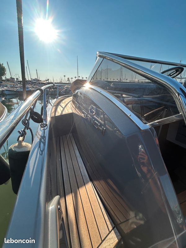 CRANCHI E30 ENDURANCE – 2021 | VOLVO PENTA D4 320 CV | Full options – Très bon état (image 5)