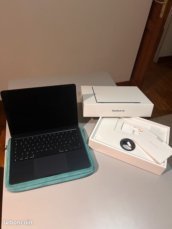 MacBook Air 13" M2 (2022) (image 2)