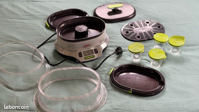 Cuiseur vapeur Seb VitaCuisine compact (image 1)