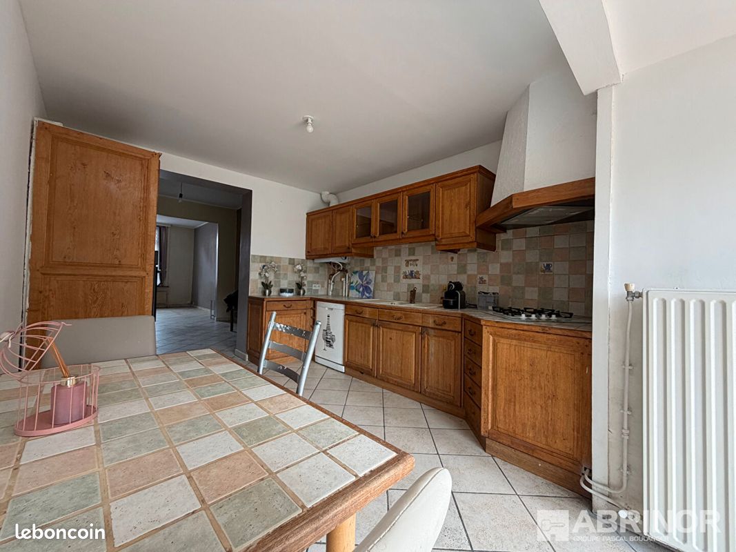 Maison 4 pièces 115 m² · à Lille · 115 m² · 318 000 €