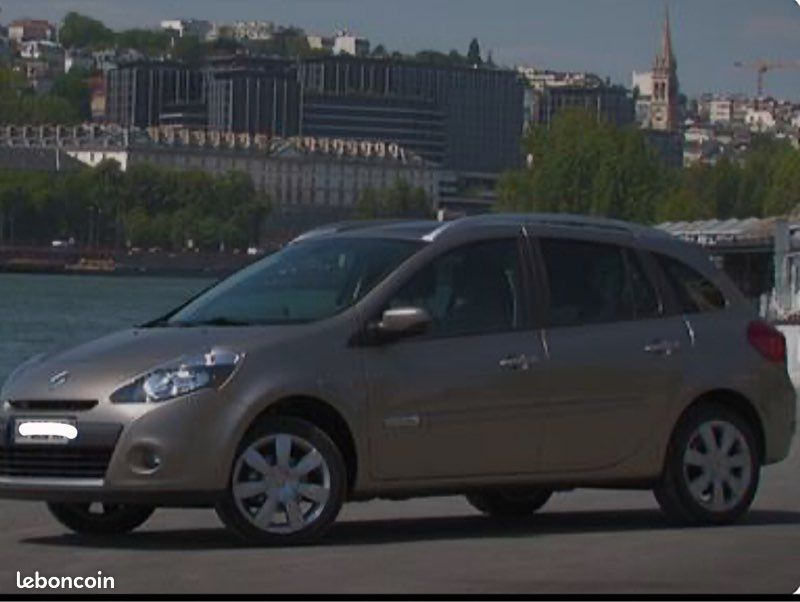 Clio 3 tomtom Voitures