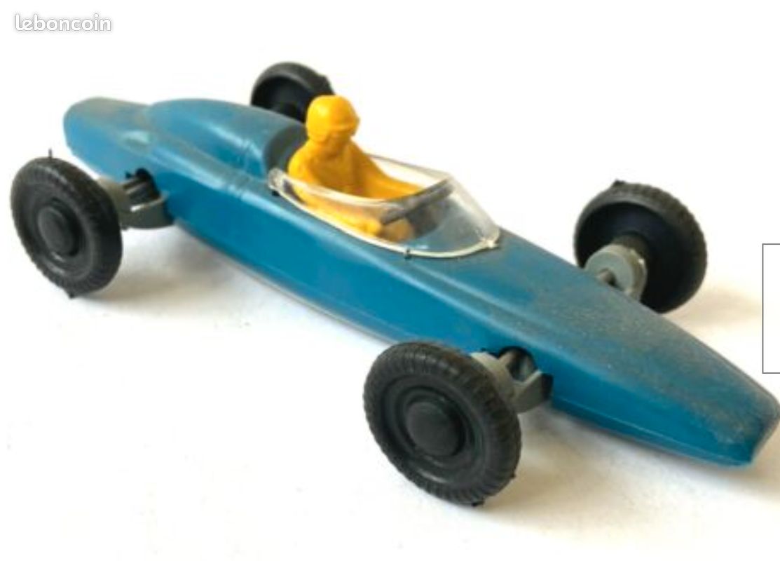 Vintage voiture de course collector CLE FERRARI F1 1/32 1969 (image 2)