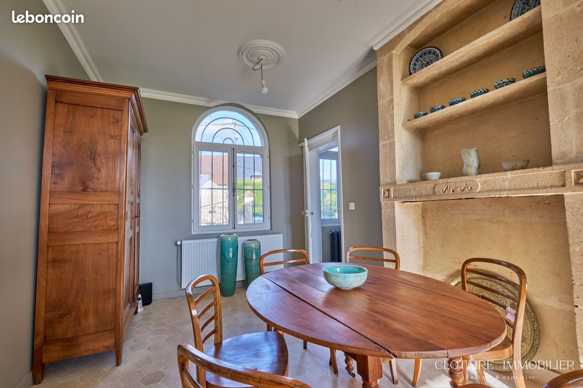 Propriété 10 pièces 204 m² (image 14)