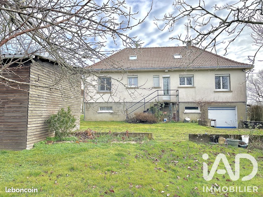 Maison 6 pièces 111 m² · à Oulches · 111 m² · 116 000 €