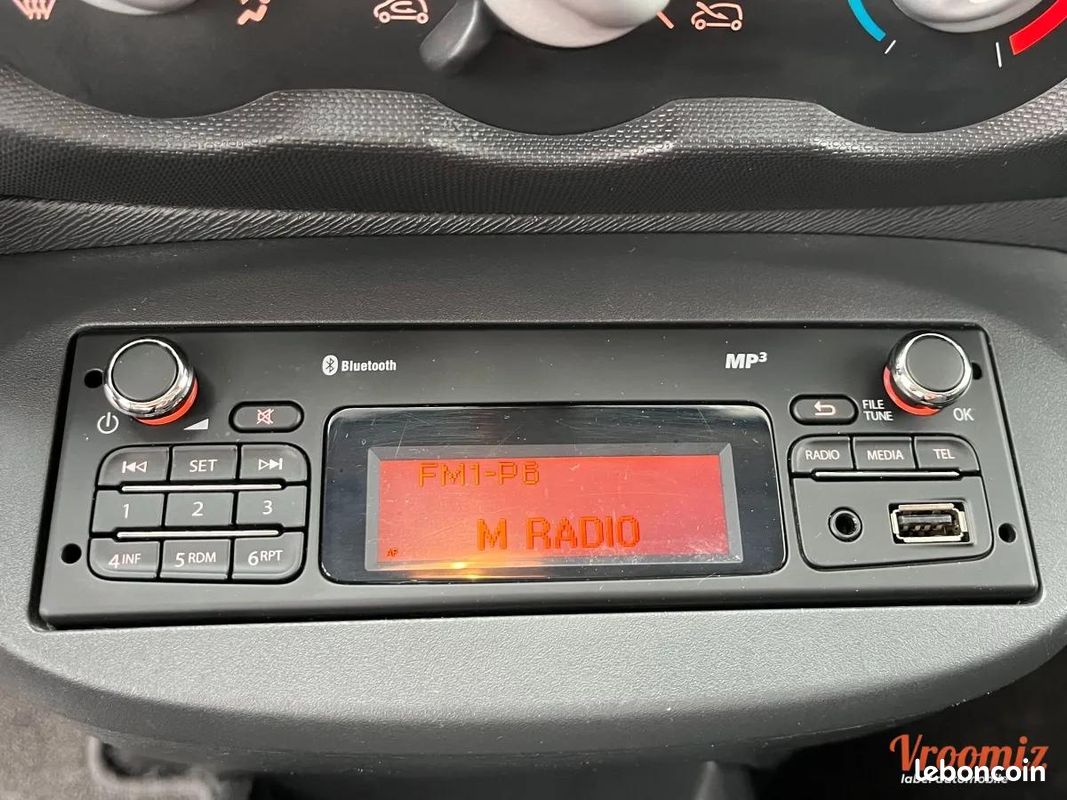 Renault Twingo 1.2 LEV 75 LIMITED (image 15)