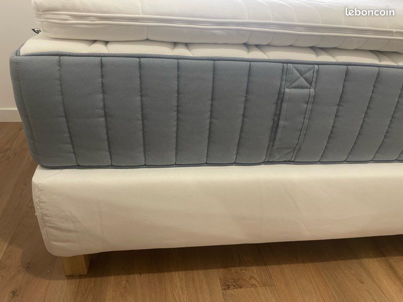 Sommier + matelas IKEA Très bon état (image 2)
