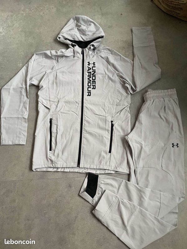 Survêtement Under Armour pas cher Vêtements