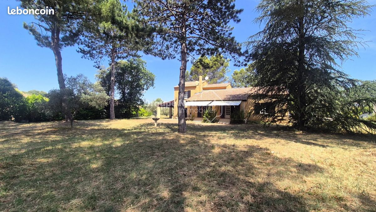 Maison 6 pièces 145 m² · à Mazan · 145 m² · 423 000 €