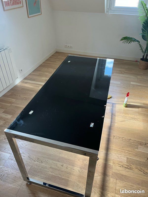 Bureau (image 1)