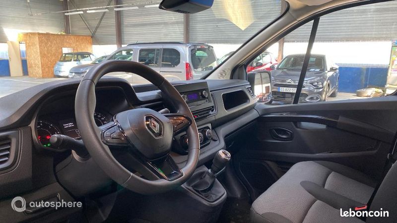 Renault Trafic Véhicule utilitaire ou Société L1H1 3T 2.0 Blue dCi 130ch Confort E6E (image 11)