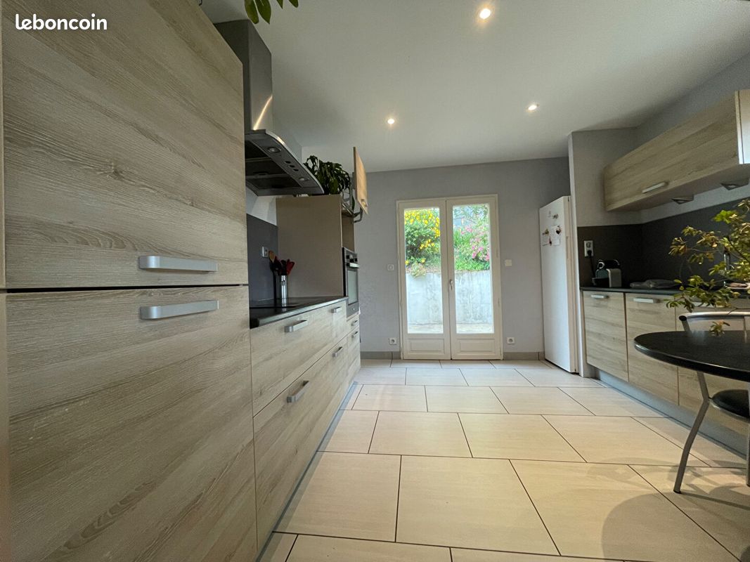 Maison 5 pièces 116 m² · à Aurillac · 116 m² · 232 000 €