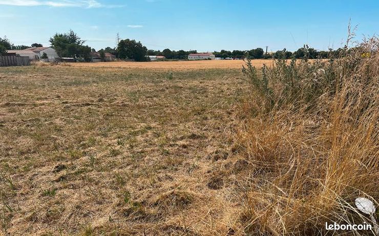 Terrain 714 m² Landes